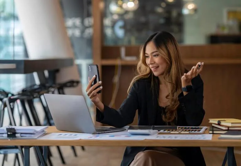 Las 8 claves para gestionar tus redes sociales y generar negocio — Blackstone